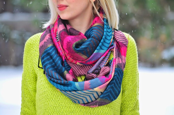 tanya-blogger-stripes-n-vibes-colorful-printed-scarf-style-february-2015
